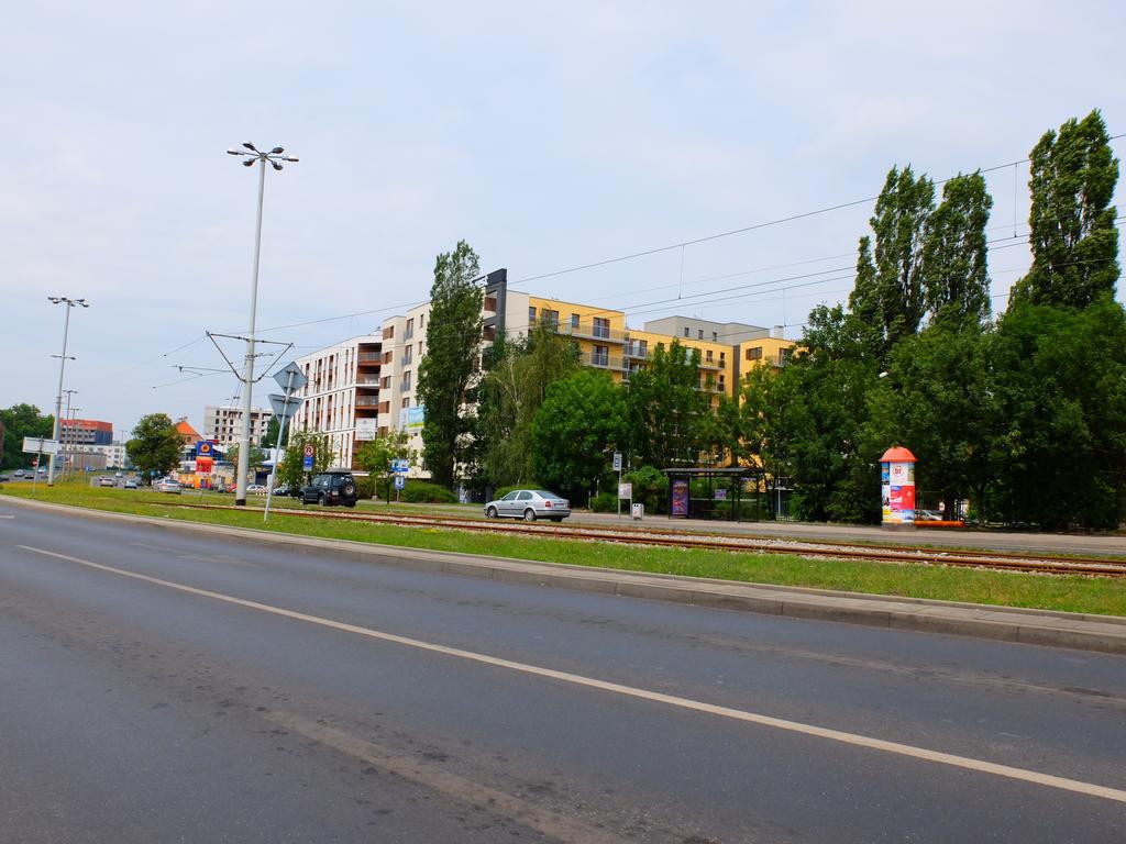 City Studio Wrocław Rom bilde